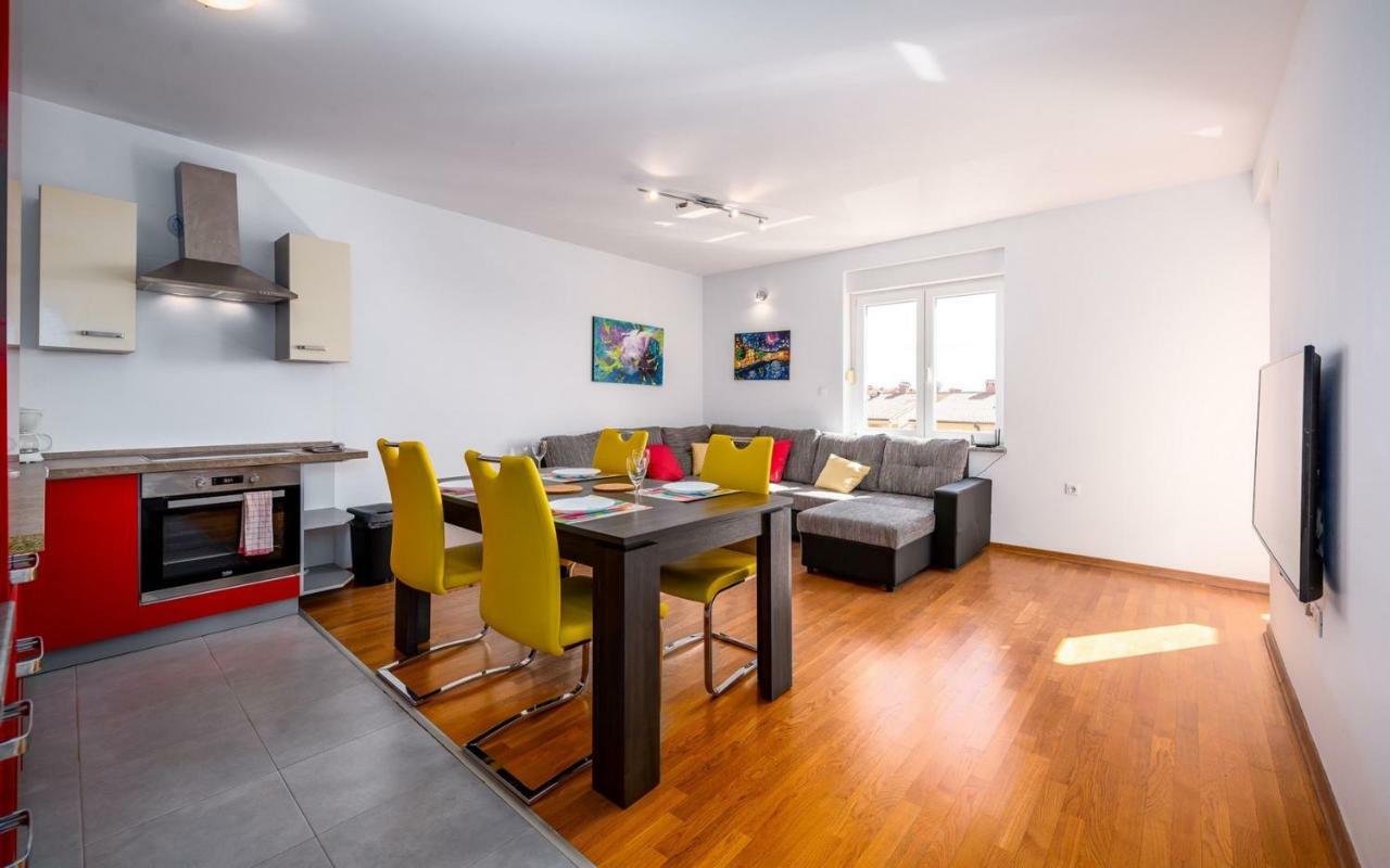 Laura House With Apartment Umag Extérieur photo